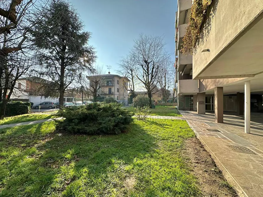 Immagine 36 di Appartamento in vendita  in Via Francesco Zanardi a Bologna