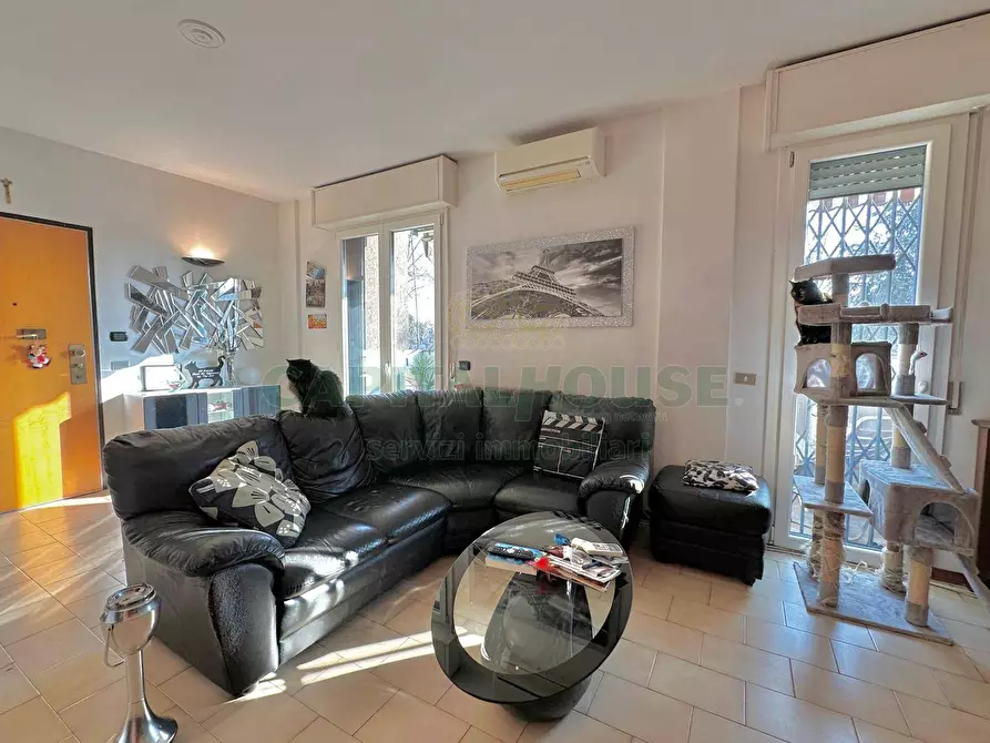 Immagine 5 di Appartamento in vendita  in Via Francesco Zanardi a Bologna