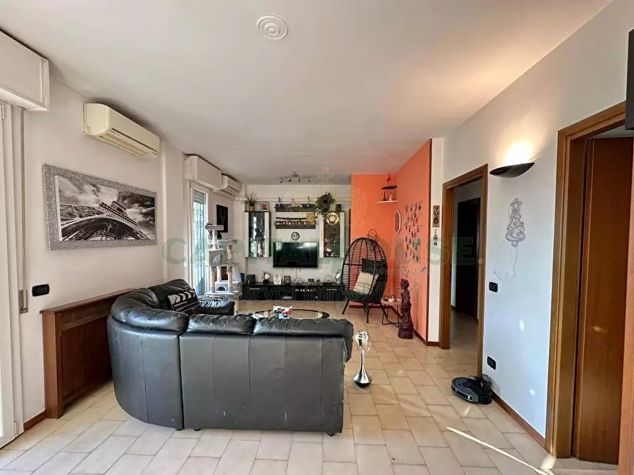 Immagine 7 di Appartamento in vendita  in Via Francesco Zanardi a Bologna