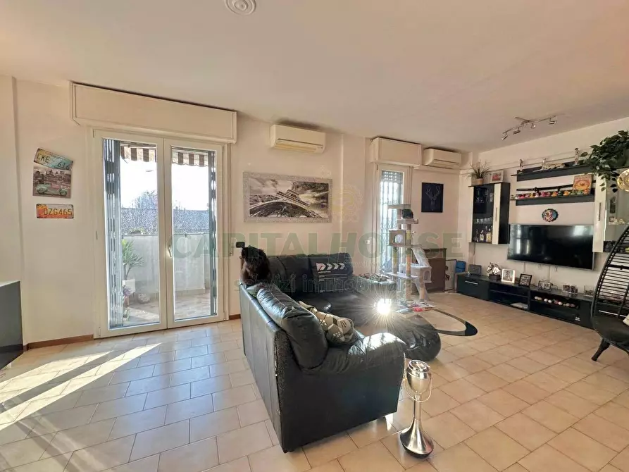 Immagine 6 di Appartamento in vendita  in Via Francesco Zanardi a Bologna