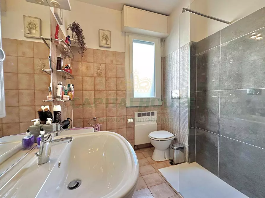 Immagine 28 di Appartamento in vendita  in Via Francesco Zanardi a Bologna