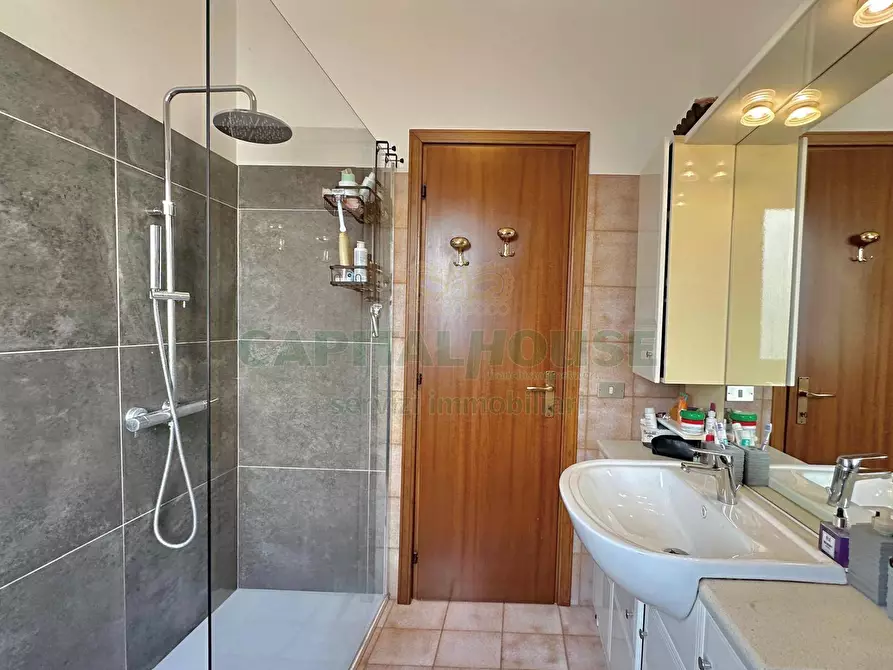 Immagine 31 di Appartamento in vendita  in Via Francesco Zanardi a Bologna