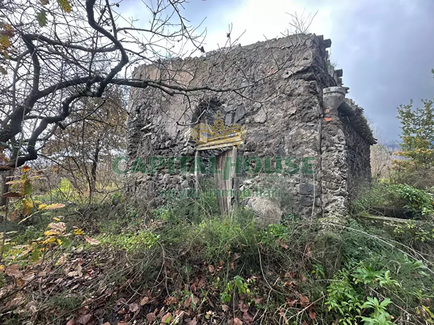 Immagine 1 di Rustico / casale in vendita  in via zabatta a Cercola