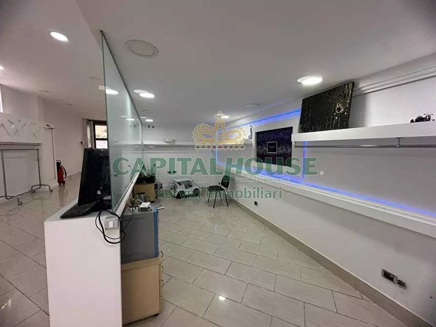 Immagine 21 di Locale commerciale in vendita  in via gaetano ferraioli a San Giuseppe Vesuviano