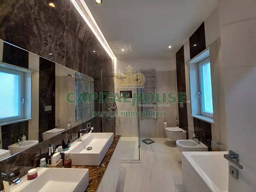 Immagine 38 di Villa in vendita  in avella a Avella