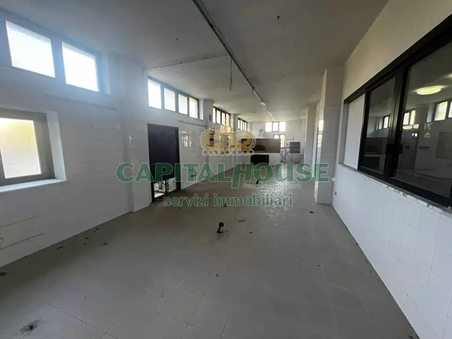 Immagine 9 di Albergo/B&B/Residence in vendita  a Salerno