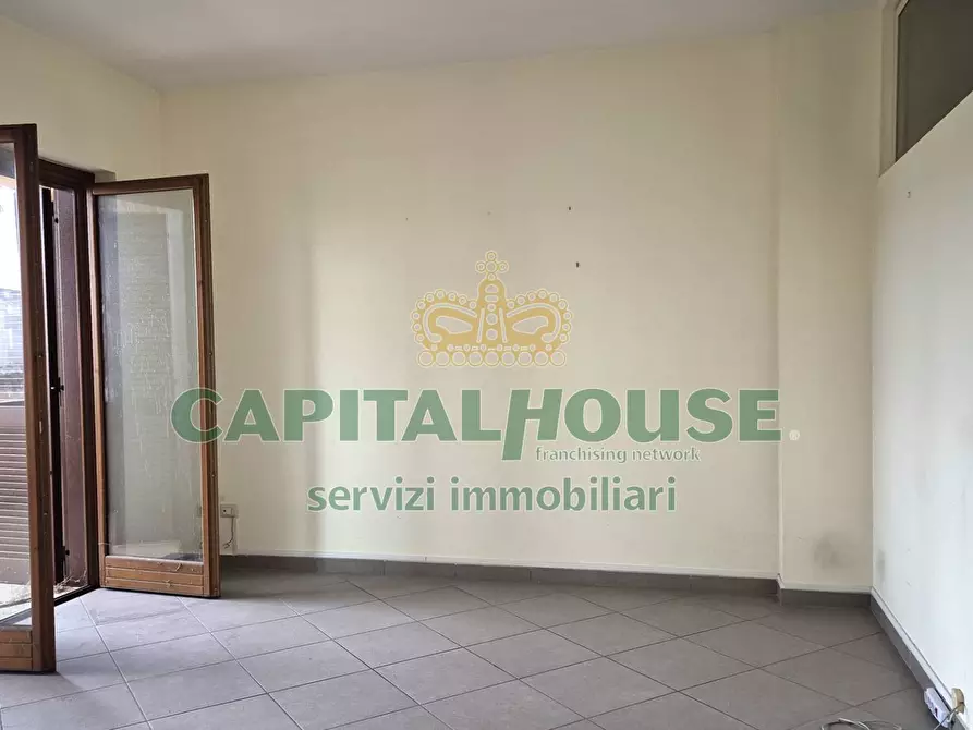 Immagine 15 di Ufficio in vendita  a Camigliano