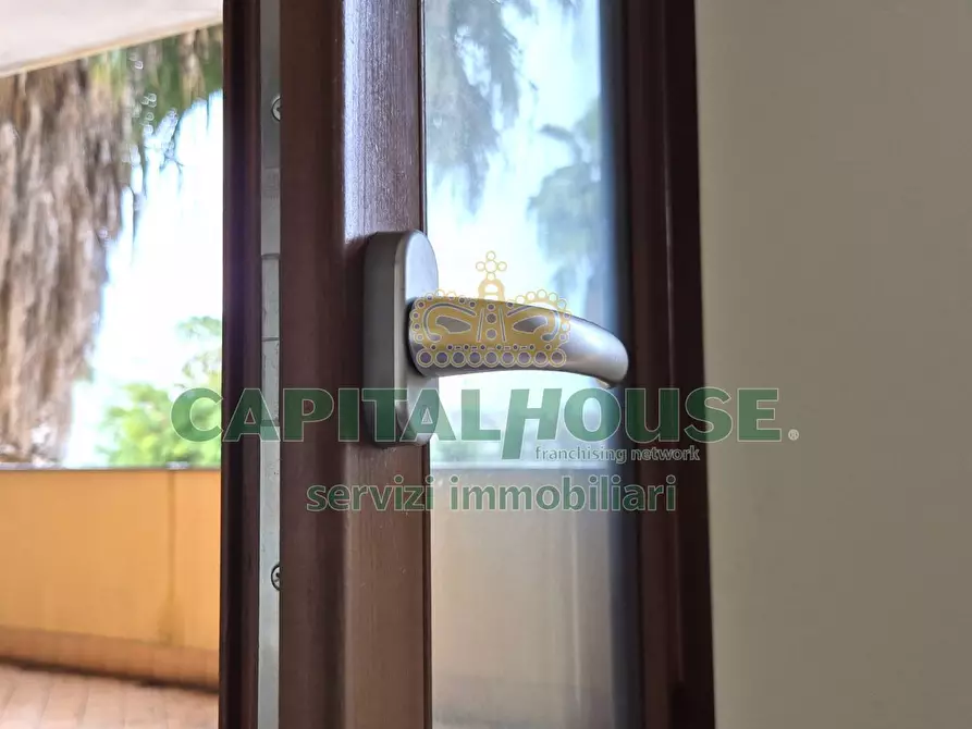 Immagine 19 di Ufficio in vendita  a Camigliano