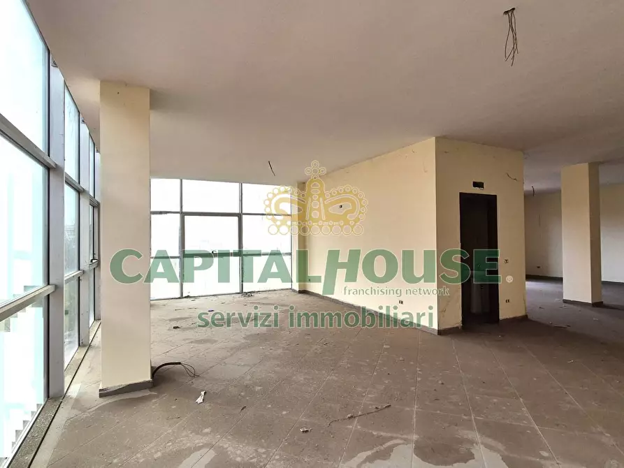 Immagine 10 di Ufficio in vendita  a Camigliano