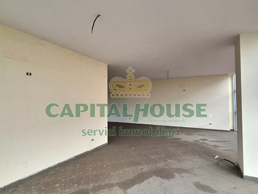 Immagine 12 di Ufficio in vendita  a Camigliano