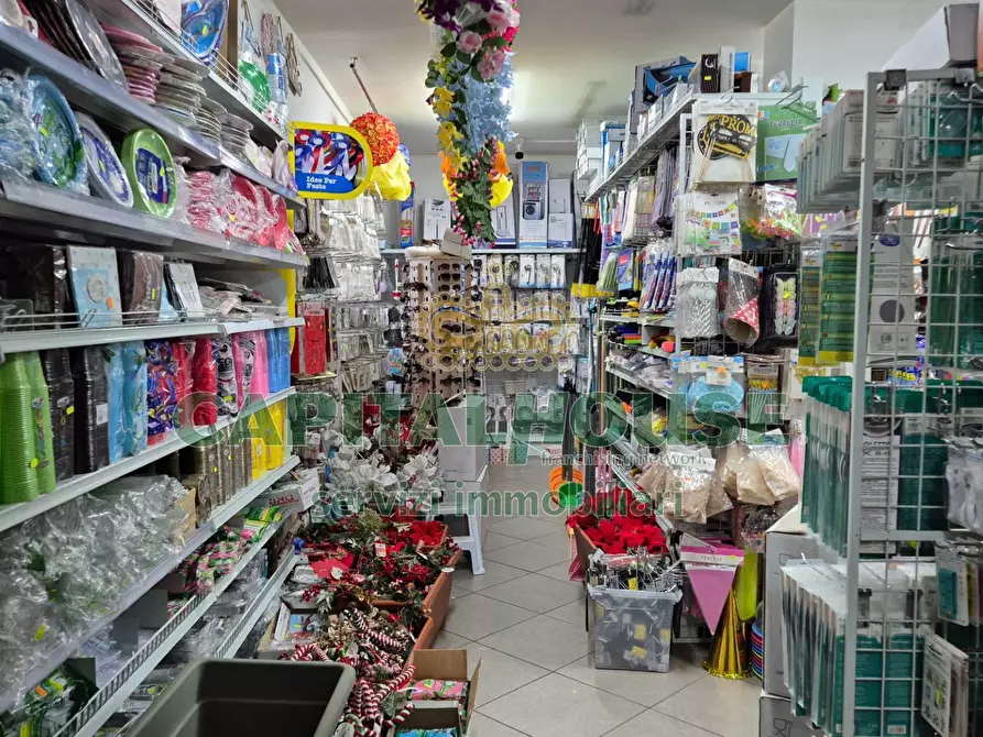 Immagine 5 di Locale commerciale in vendita  a Camigliano