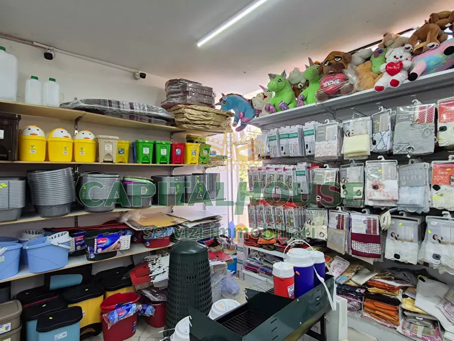 Immagine 18 di Locale commerciale in vendita  a Camigliano