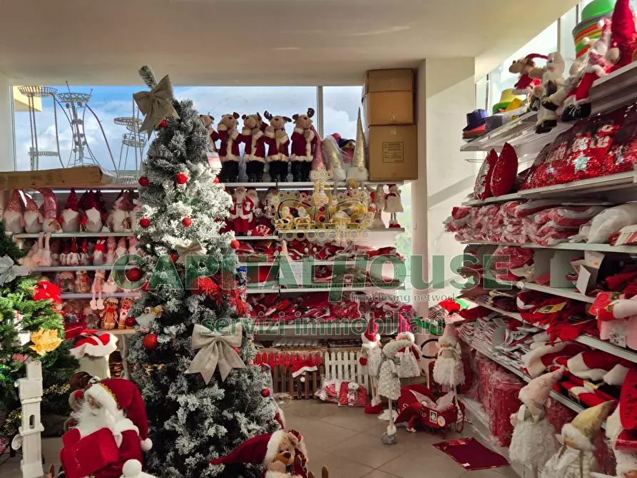 Immagine 20 di Locale commerciale in vendita  a Camigliano