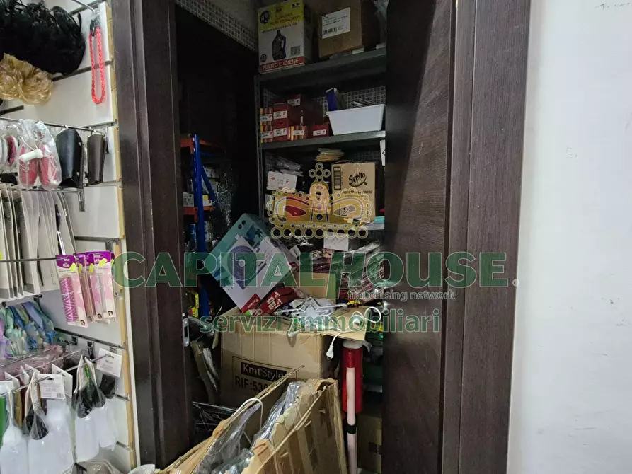 Immagine 21 di Locale commerciale in vendita  a Camigliano