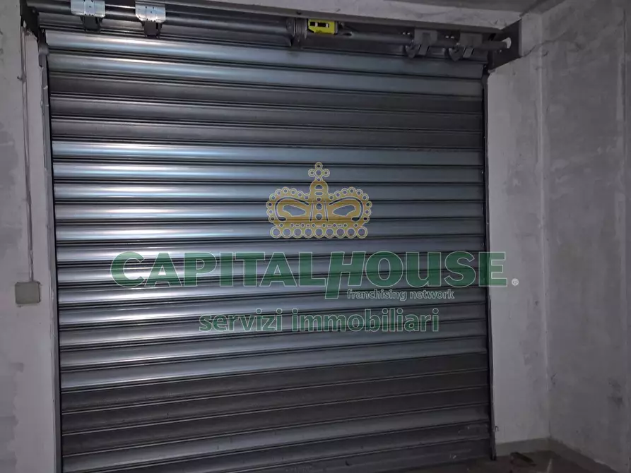 Immagine 27 di Locale commerciale in vendita  a Camigliano