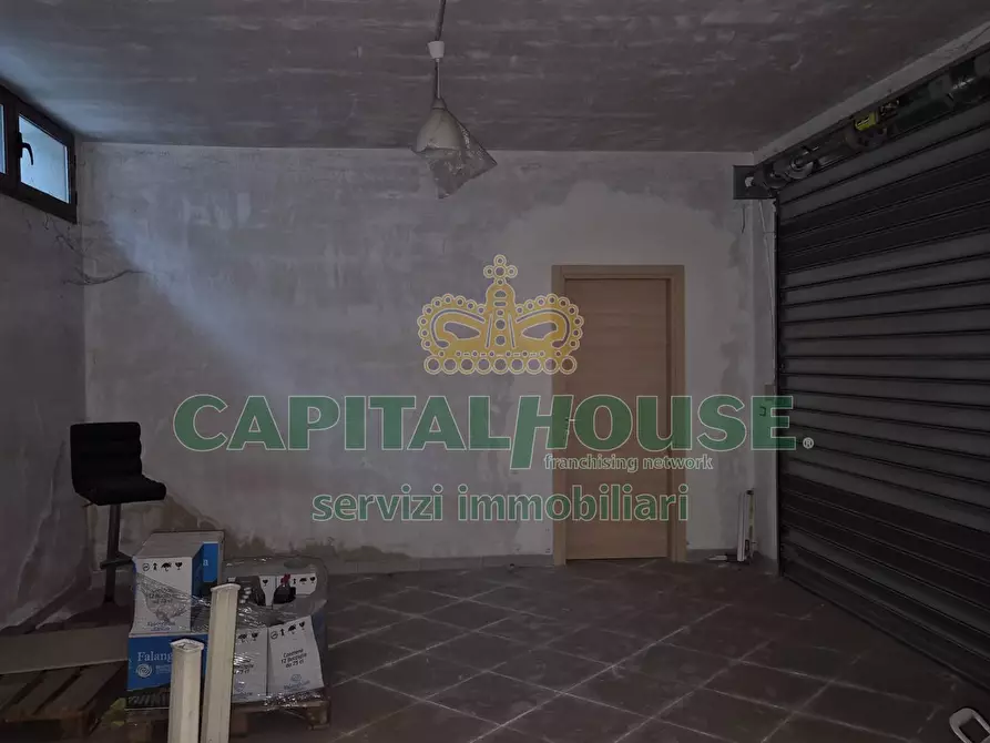 Immagine 30 di Locale commerciale in vendita  a Camigliano