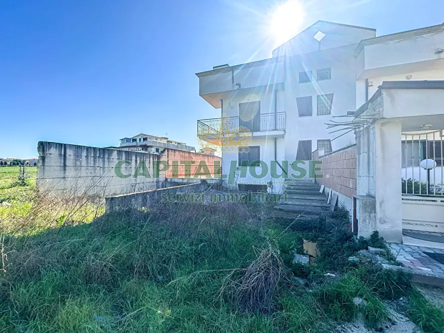 Immagine 28 di Villetta a schiera in vendita  in ZONA CENTRALE a San Tammaro