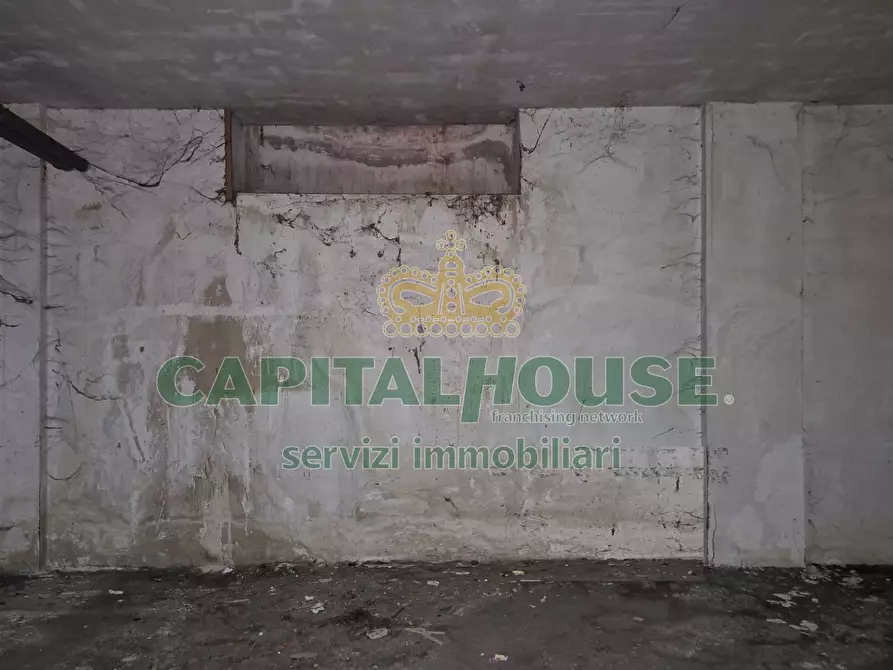 Immagine 38 di Ufficio in vendita  a Camigliano