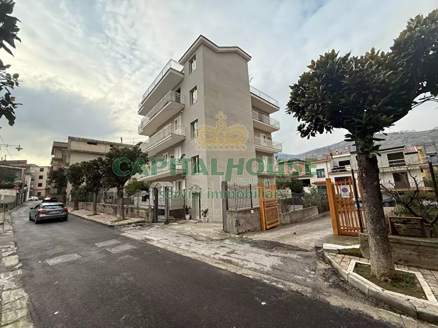 Immagine 2 di Appartamento in vendita  in via zambrano a Siano