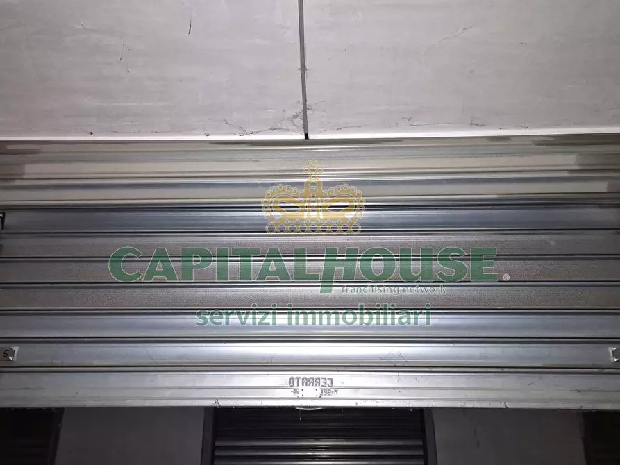 Immagine 24 di Locale commerciale in vendita  a Camigliano