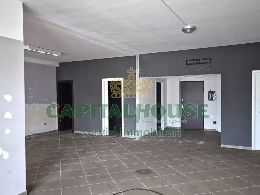 Immagine 5 di Locale commerciale in vendita  a Camigliano