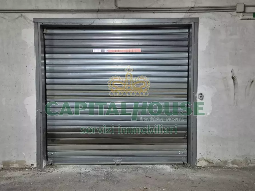 Immagine 15 di Locale commerciale in vendita  a Camigliano