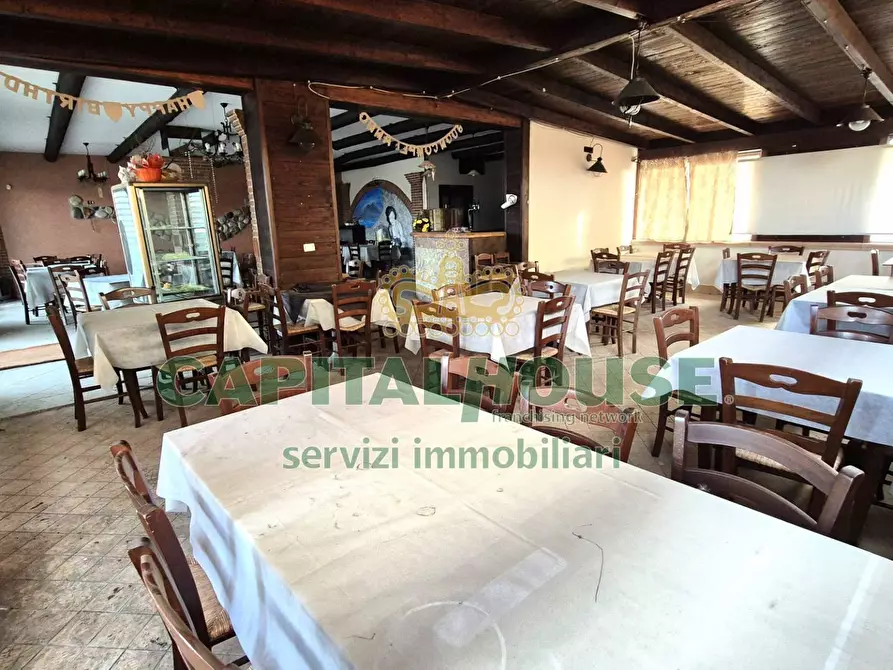 Immagine 5 di Locale commerciale in vendita  a Camigliano