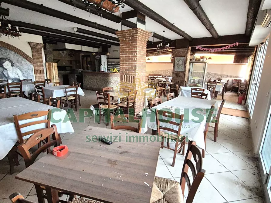 Immagine 6 di Locale commerciale in vendita  a Camigliano