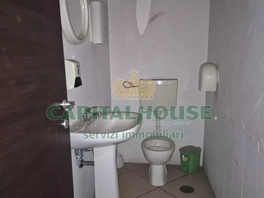 Immagine 24 di Locale commerciale in vendita  a Camigliano