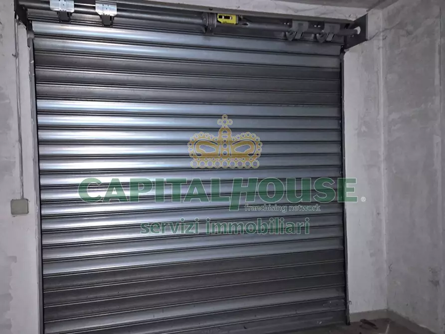 Immagine 40 di Locale commerciale in vendita  a Camigliano