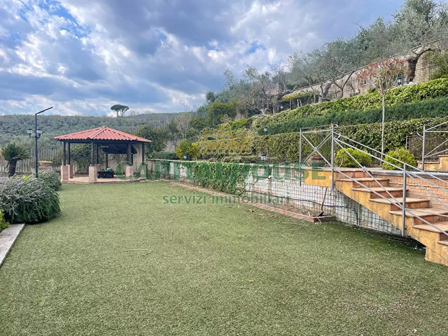 Immagine 4 di Villa in vendita  in avella a Avella