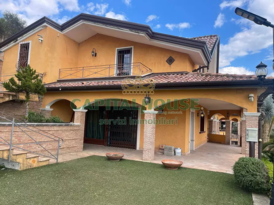 Immagine 10 di Villa in vendita  in avella a Avella