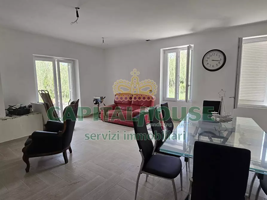 Immagine 4 di Villa in vendita  a Cervaro