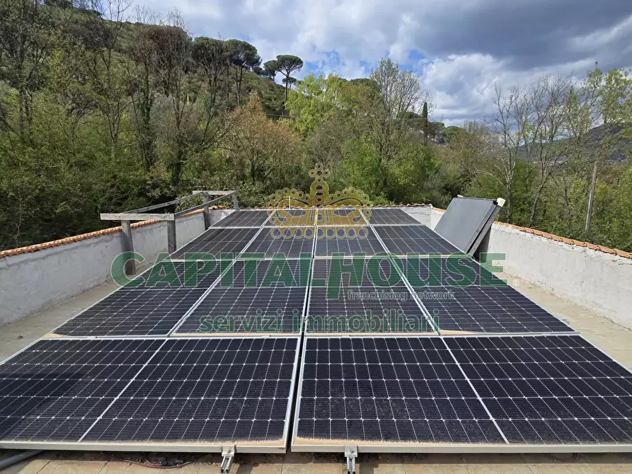 Immagine 21 di Villa in vendita  a Cervaro