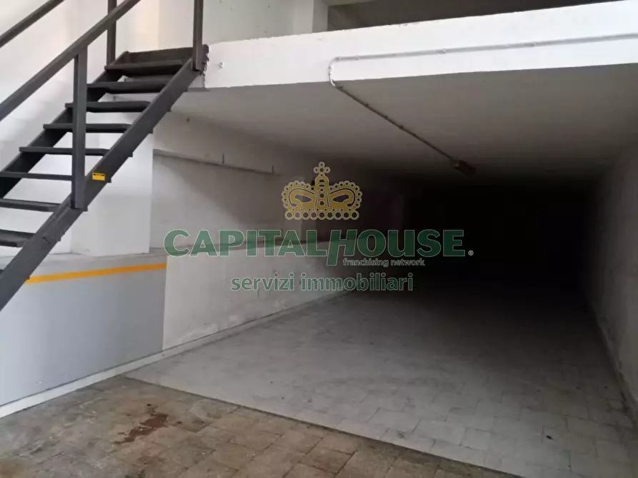 Immagine 3 di Locale commerciale in affitto  in VIA FRANCESCO CARACCIOLI a Mercato San Severino