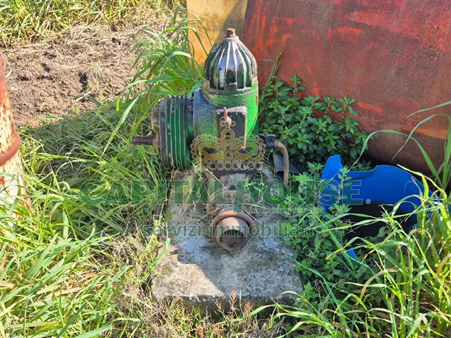 Immagine 13 di Terreno agricolo in vendita  a Capodrise
