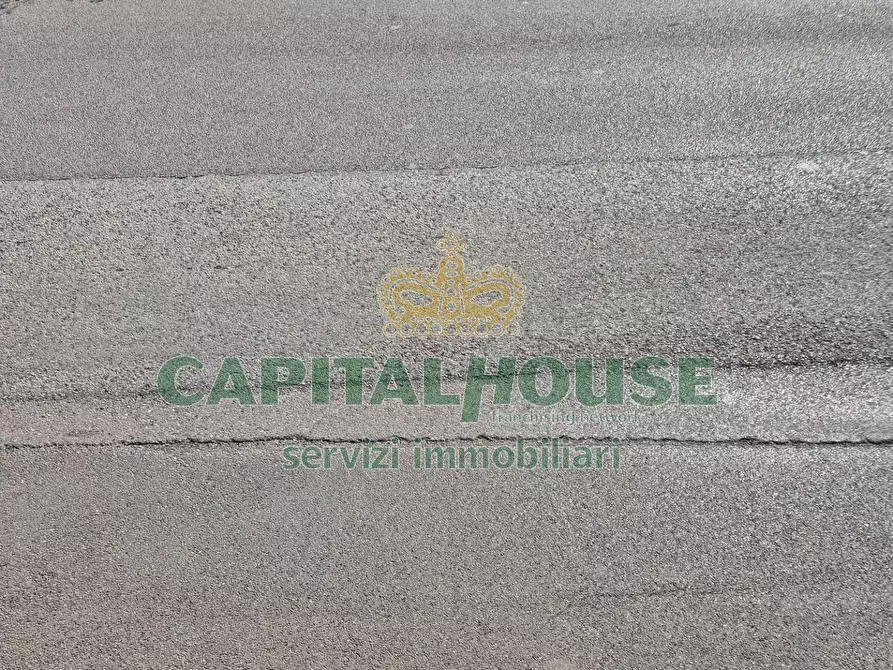 Immagine 14 di Terreno agricolo in vendita  a Capodrise