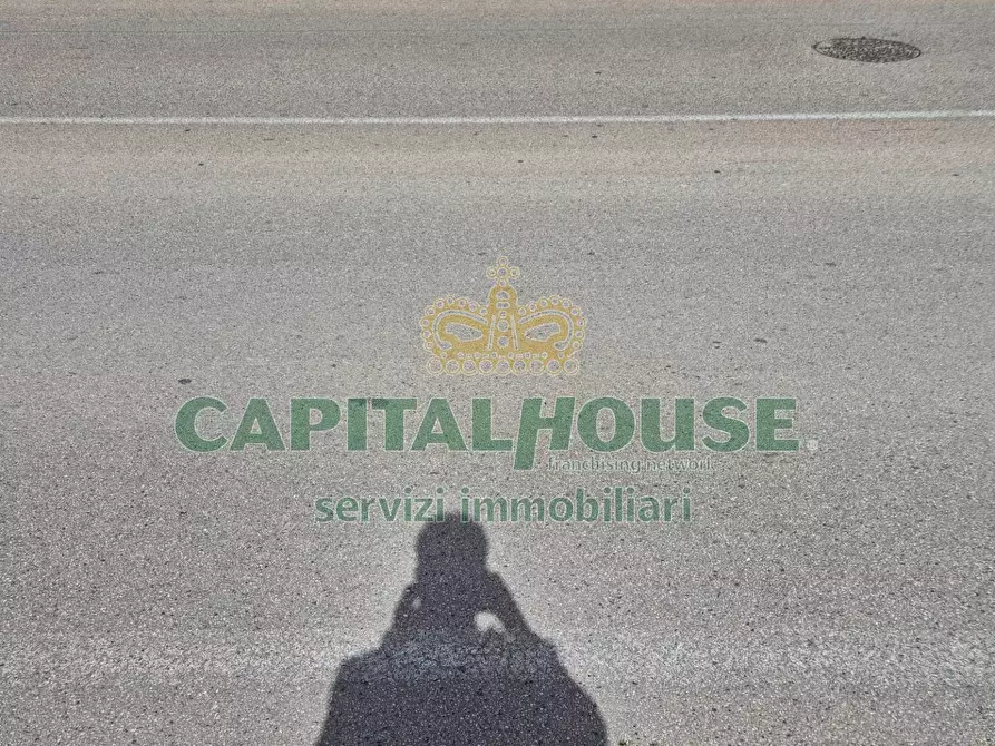 Immagine 13 di Terreno agricolo in vendita  a Capodrise