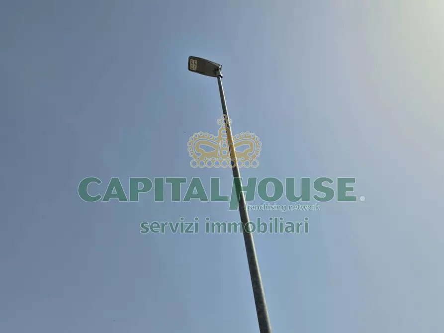 Immagine 15 di Terreno agricolo in vendita  a Capodrise