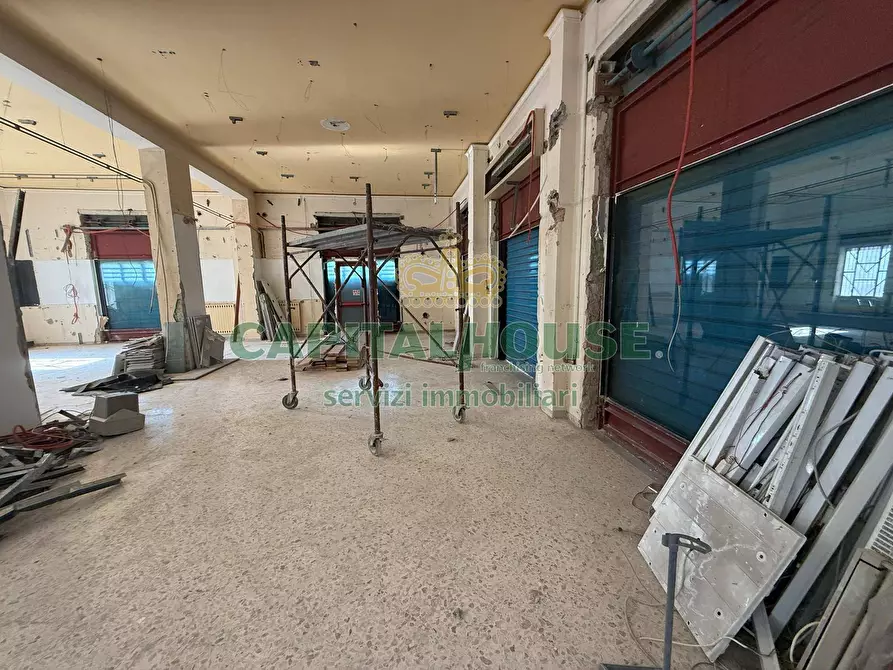 Immagine 2 di Locale commerciale in affitto  in Via Della Pace a Roccapiemonte