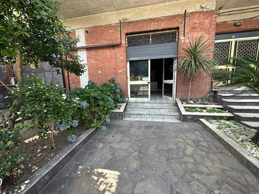 Immagine 7 di Locale commerciale in vendita  in baiano a Baiano