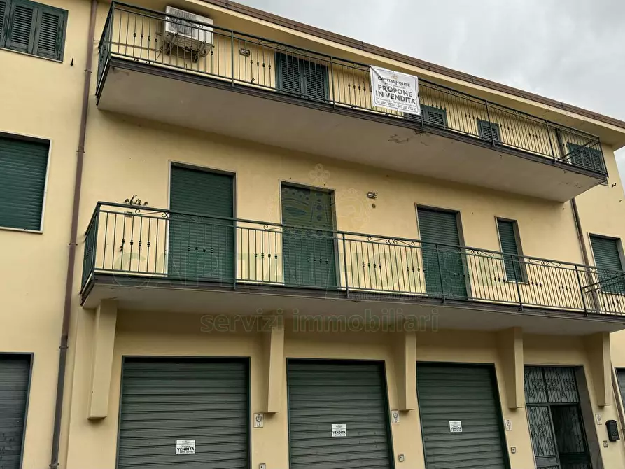 Immagine 2 di Palazzo in vendita  in Via Degli iuliani a Castel San Giorgio