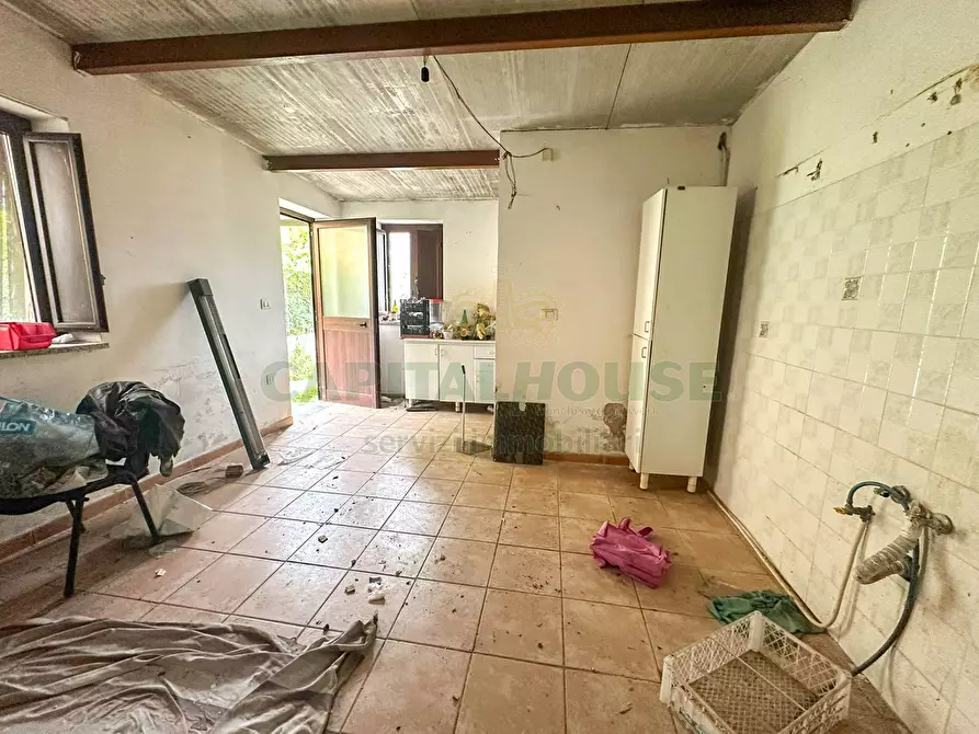 Immagine 4 di Appartamento in vendita  in zona via nazionale appia a San Tammaro