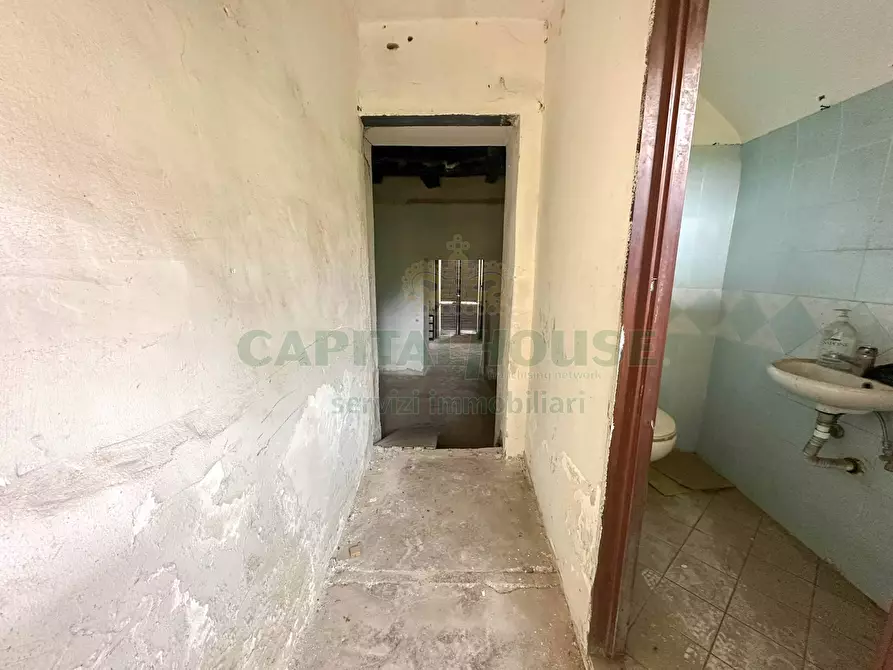 Immagine 8 di Appartamento in vendita  in zona via nazionale appia a San Tammaro