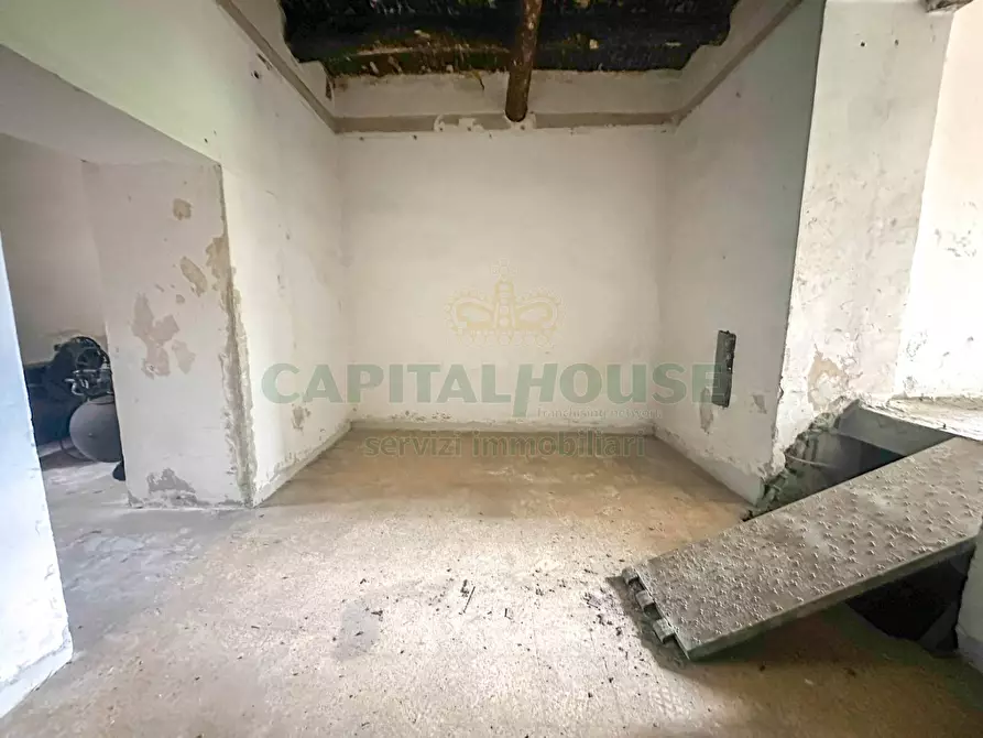 Immagine 10 di Appartamento in vendita  in zona via nazionale appia a San Tammaro