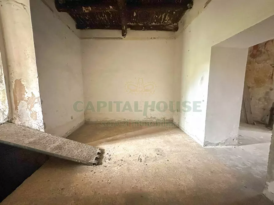 Immagine 11 di Appartamento in vendita  in zona via nazionale appia a San Tammaro