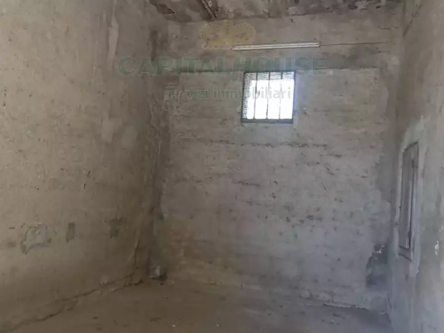 Immagine 8 di Magazzino in affitto  in via galatina a Santa Maria Capua Vetere