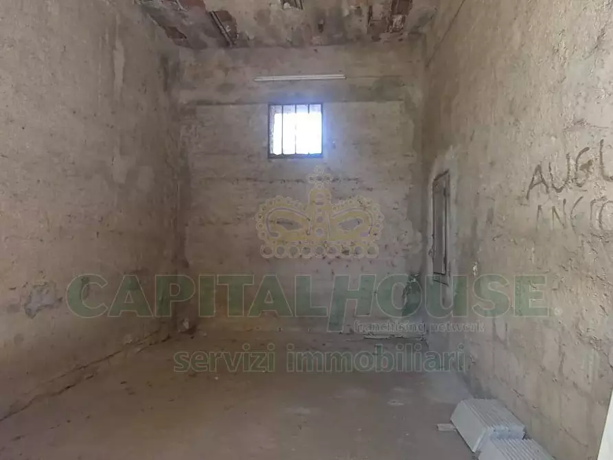 Immagine 10 di Magazzino in affitto  in via galatina a Santa Maria Capua Vetere