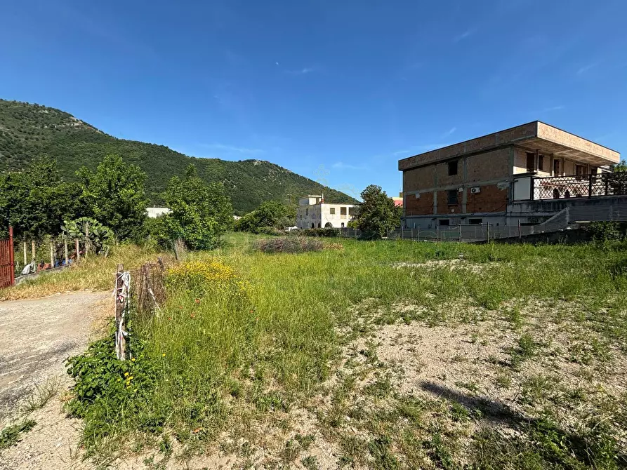 Immagine 4 di Locale commerciale in vendita  in Via zambrano a Siano