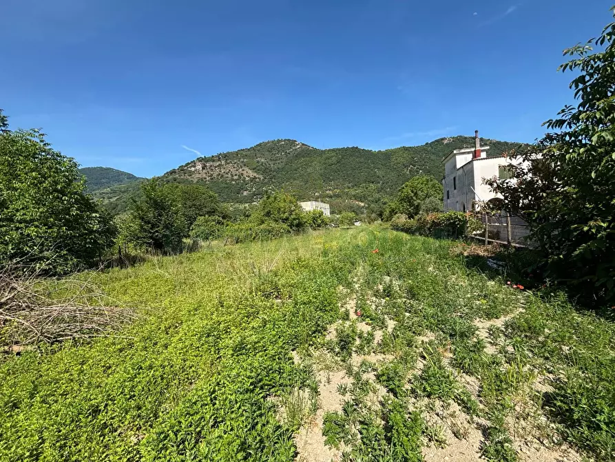 Immagine 8 di Locale commerciale in vendita  in Via zambrano a Siano